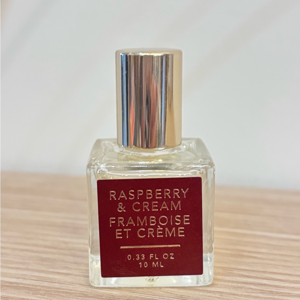 Raspberry & Cream Face Oil with Gold Cap